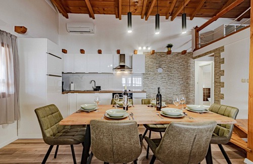 Postup Villa | Villa Sea Edge - Three Bedroom Villa with Sea View
