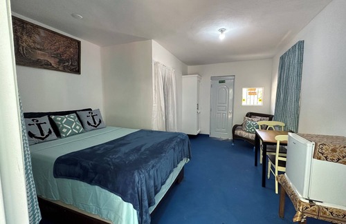 La Cienaga Bed & Breakfast | Villa Sea Foam Shore