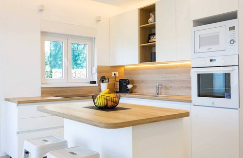 Rogoznica Villa | Villa Sea Touch - beachfront villa for eight, amazing views and a heated pool
