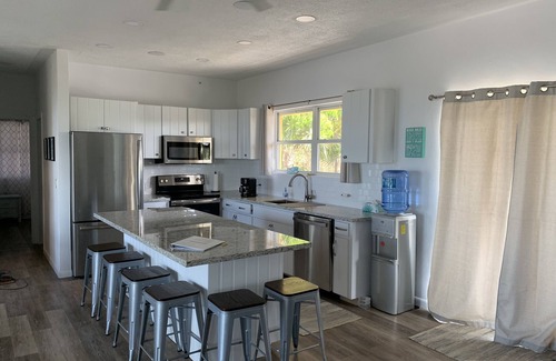 George Town House | Villa Seabreeze: AMAZING Views and Sunsets!