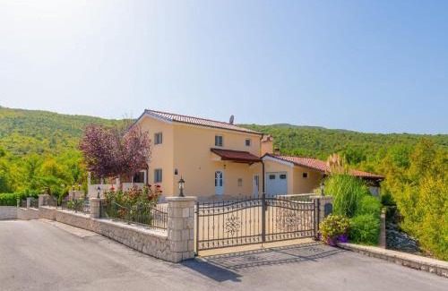 Slivno Villa | Villa Secret Beauty with Heated Saltwater Pool