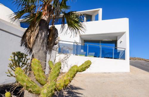 Bahia Calma Villa | Villa Selene heated Indoor Pool