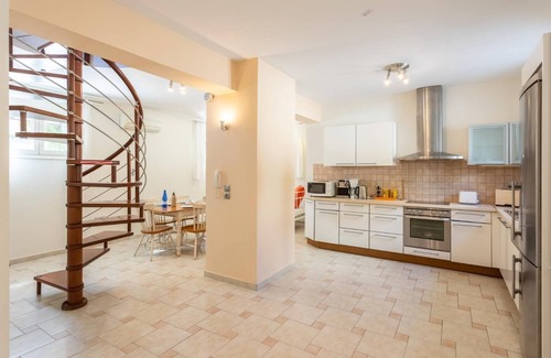 Kateleios Villa | Villa Semeli - Two Bedroom Villa, Sleeps 5