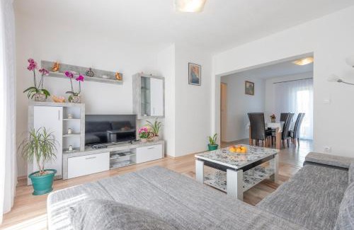 Runovici Villa | Villa Sennia