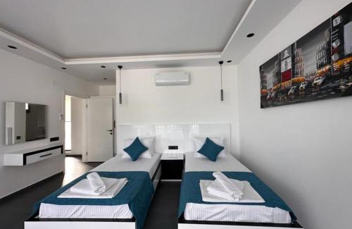 Seydikemer Villa | Villa Serengeti / Kalkan