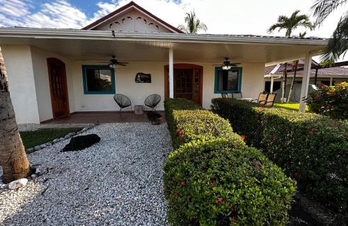 Tambor House | Villa Serenidad