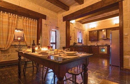 Misraħ Strejnu Villa | Villa Sky - Charming Villa with Private Pool & Lovely Outdoor Area