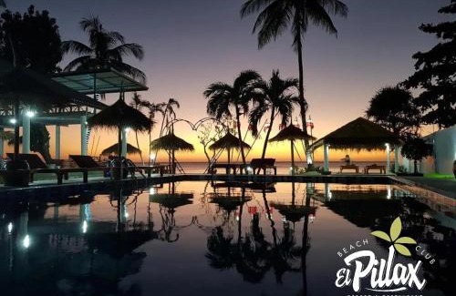Ko Lanta Villa | Villa - Sleeps 8 - Terrace - Beach Close