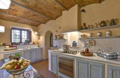 Casalguidi Villa | Villa Solaria by Fantasia Villas