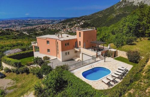 Klis Villa | Villa Solin