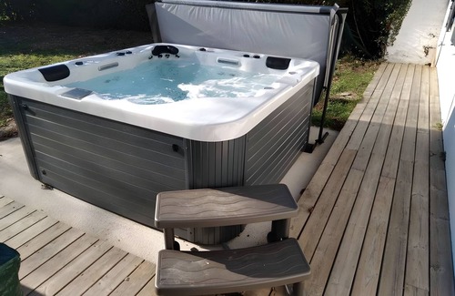 Puilboreau House | Villa spa rochelaise: Relaxation with Jacuzzi and Brasero