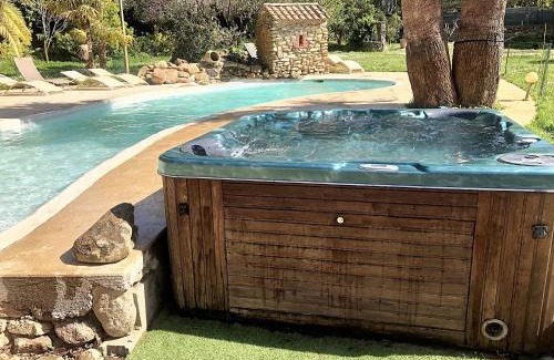 Laroque-des-Alberes Villa | Villa spacieuse à Laroque-des-Albères avec piscine privée