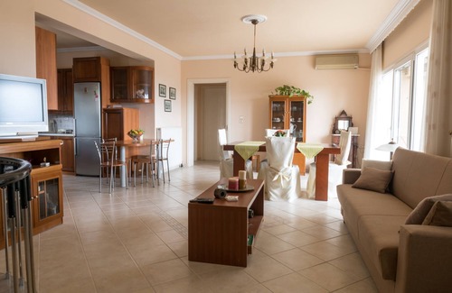 Lefkimmi Villa | Villa Spartera Sea View by CorfuEscapes