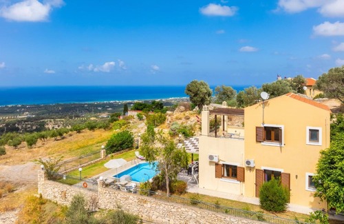 Maroulas Villa | Villa Spiridoula - Three Bedroom Villa, Sleeps 6