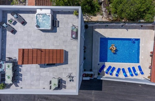 Runovici House | Villa Stars Hill with heated Pool & Whirpool