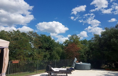 Offagna Villa | Villa surrounded by greenery. Gym, Tennis, Outdoor Jacuzzi.