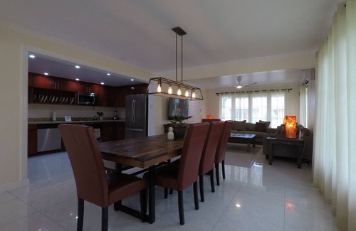 Orange Bay House | Villa Sweet J - Run on Island Time