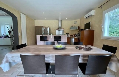Caremeau Villa | Villa swimming pool 160 m2 any comfort, in peace, close activities and downtown