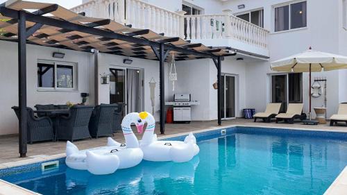 Pegeia Villa | Villa Talya