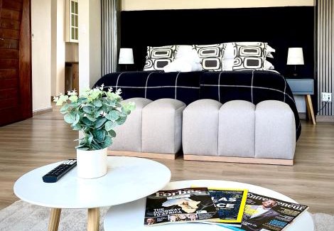 Greater Johannesburg Metropolitan Area House | Villa Tasha Luxury Suites, Lanseria