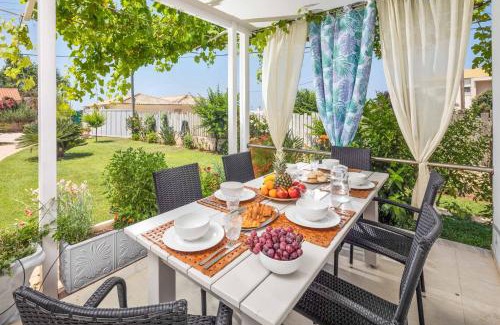 Agios Matthaios Villa | Villa Teo