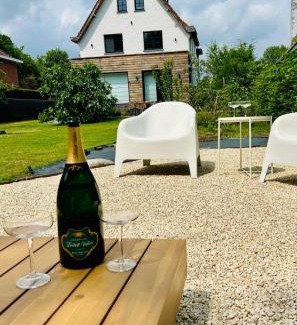 Rumst Bed & Breakfast | Villa Tibur - Near Boom & Rumst
