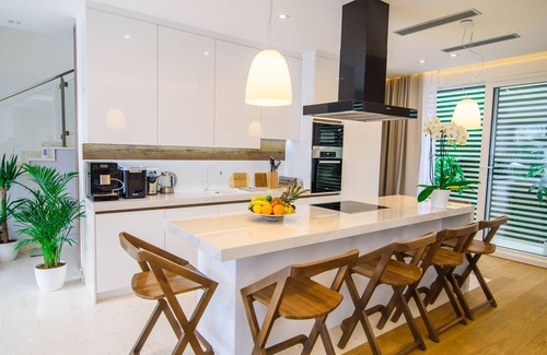 Stikovica Villa | Villa Toni, OWNER - Where the modern man unwinds!