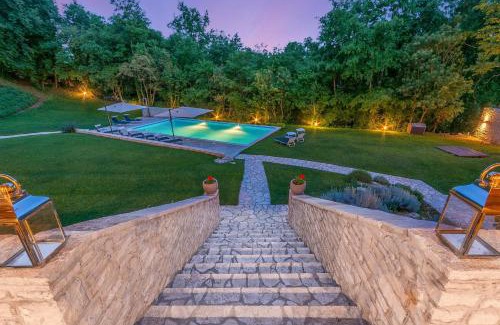 Modrusani Villa | Villa Tre Colonne