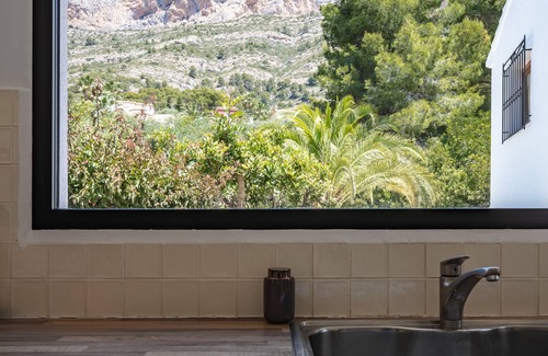 Ermita Villa | Villa Tres Leones met Privé Zwembad en Buitenkeuken