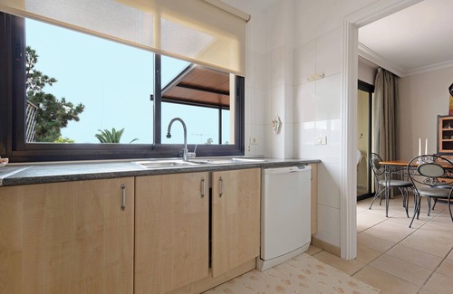 Puerto de la Cruz Villa | Villa 'Trevina 31-2' with Sea View, Terrace & Wi-Fi