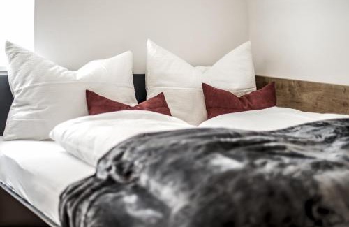 Colle Isarco Apartment | Villa Tribulaunblick - Design-Apartment mit Bergblick & Sonnenterrasse