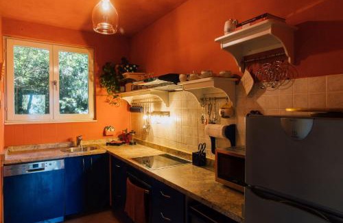 Kastel Kambelovac Villa | Villa Tropica, total privacy, tropical garden and private pool