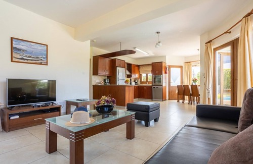 Argaka Villa | Villa Tsikkos Tessera