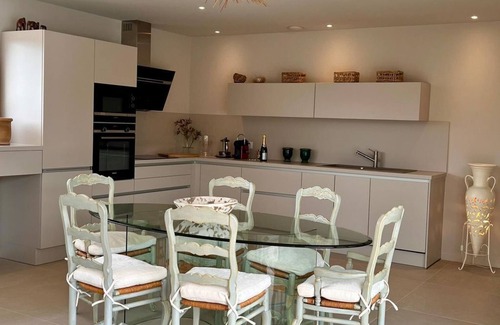 Saint-Maximin Villa | VILLA UCETIA, JUST OUTSIDE UZES