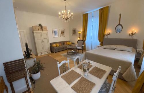 Wiesbaden Apartment | Villa Uhland