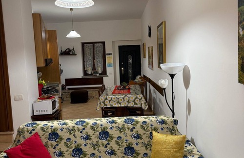 Bassano in Teverina Apartment | Villa Vacanze Valentina - Apartment A - Apartment in villa with swimming pool