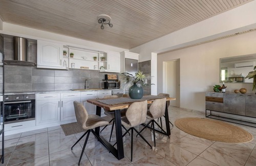 Planos Villa | Villa Venia - 2 Bedroom Villa with Private Pool