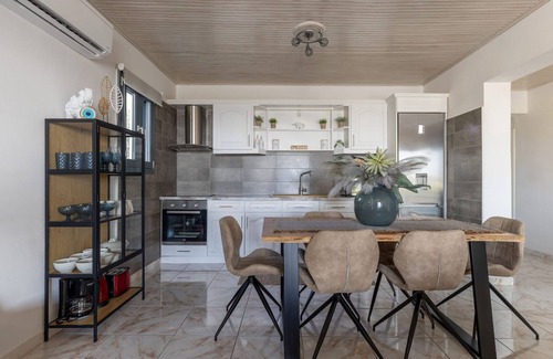 Planos Villa | Villa Venia - 2 Bedroom Villa with Private Pool