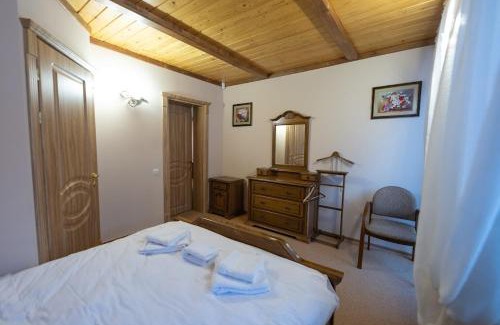 Tatariv Villa | Villa Venterivka 2
