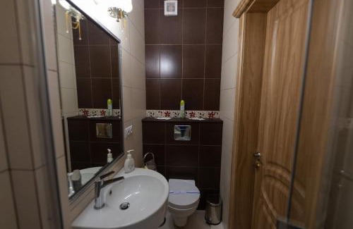 Tatariv Villa | Villa Venterivka 2