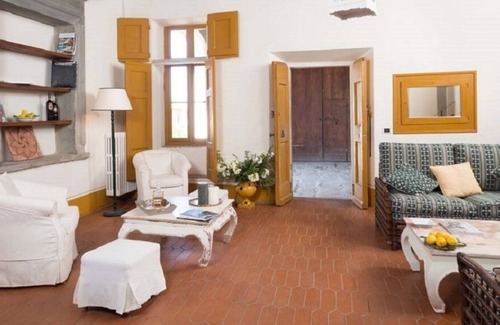 Settignano House | Villa Venus - 15th-century farmhouse with pool in Florence