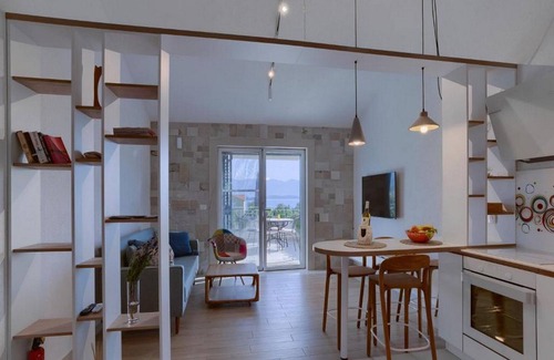 Loviste Villa | Villa Vera -Three Bedroom Villa with Swimming pool