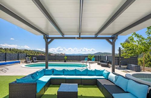 Bilice Villa | Villa VERONICA with CINEMA PROJECTOR by the HEATED POOL and JACUZZI