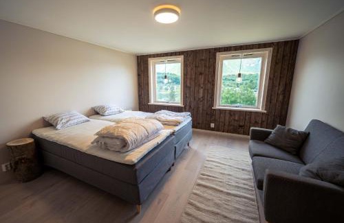 Andalsnes House | Villa Vertical - Room Isterdalen