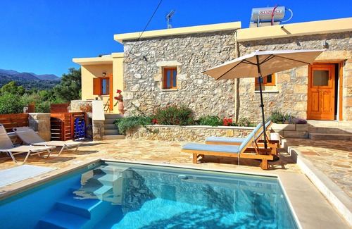 Embrosneros Villa | Villa Vicilla – Inland Crete vacation villa with pool, Greece