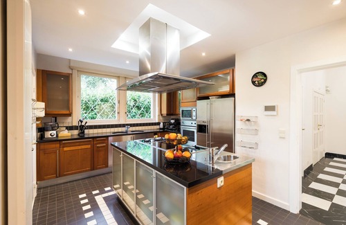 Sint-Pieters-Woluwe Villa | Villa Victoria Brussels