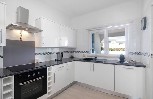 Castelo Villa | Villa 'Villa Janeca' with Sea View, Wi-Fi and Air Conditioning