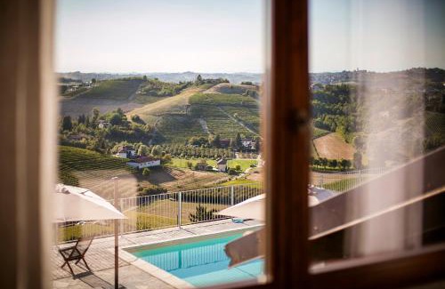 Montegrosso dʼAsti Villa | Villa Vinory - La Mandragola