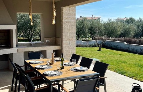 Kastelir Villa | Villa Vinova Loza