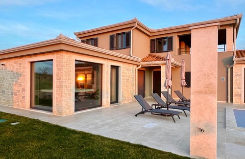 Kastelir Villa | Villa Vinova Loza